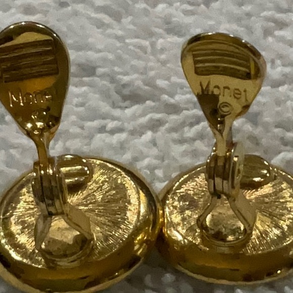 Monet Clip Earrings 3 Pair Classic Lot Gold-Tone Metal - Picture 9 of 16